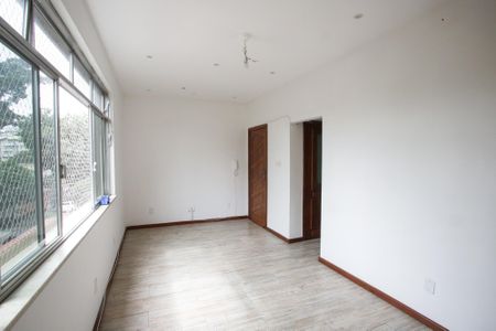 Casa à venda com 89m², 2 quartos e 3 vagasSala