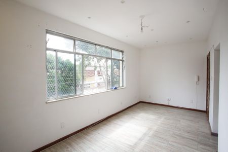 Sala de casa para alugar com 2 quartos, 89m² em Taquara, Rio de Janeiro