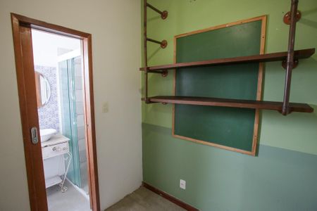 Casa à venda com 89m², 2 quartos e 3 vagasCloset da Suíte