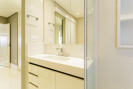 Apartamento para alugar com 124m², 2 quartos e 3 vagasBanheiro da Suíte 2