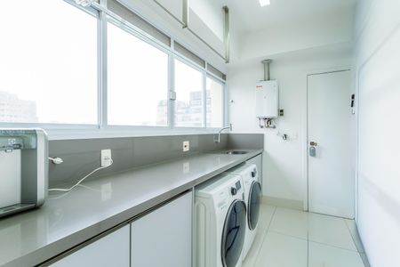 Apartamento para alugar com 124m², 2 quartos e 3 vagasÁrea de Serviço