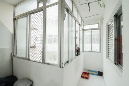 Apartamento à venda com 70m², 2 quartos e 1 vagaCozinha e Área de Serviço