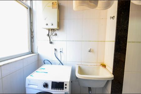 Apartamento à venda com 60m², 2 quartos e 1 vagaÁrea de Serviço