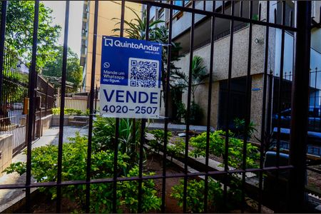 Apartamento à venda com 60m², 2 quartos e 1 vagaFachada