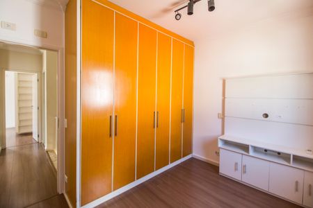 Casa de condomínio à venda com 190m², 3 quartos e 5 vagas Casa de condomínio à venda com 190m², 3 quartos e 5 vagasQuarto 3