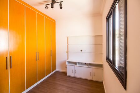 Casa de condomínio à venda com 190m², 3 quartos e 5 vagas Casa de condomínio à venda com 190m², 3 quartos e 5 vagasQuarto 3