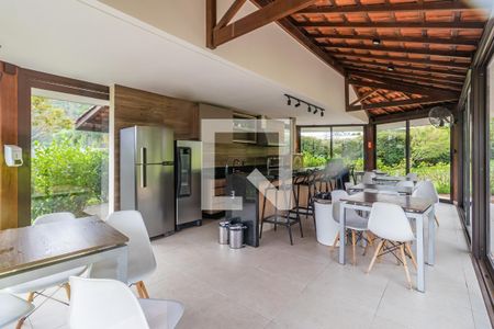 Casa de condomínio à venda com 190m², 3 quartos e 5 vagas Casa de condomínio à venda com 190m², 3 quartos e 5 vagasÁrea gourmet