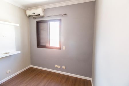 Casa de condomínio à venda com 190m², 3 quartos e 5 vagas Casa de condomínio à venda com 190m², 3 quartos e 5 vagasQuarto 2