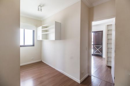 Casa de condomínio à venda com 190m², 3 quartos e 5 vagas Casa de condomínio à venda com 190m², 3 quartos e 5 vagasCorredor