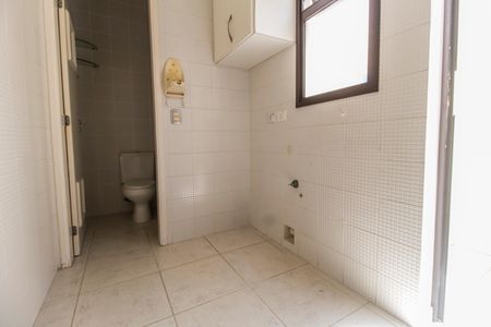 Casa de condomínio à venda com 190m², 3 quartos e 5 vagas Casa de condomínio à venda com 190m², 3 quartos e 5 vagasÁrea de Serviço