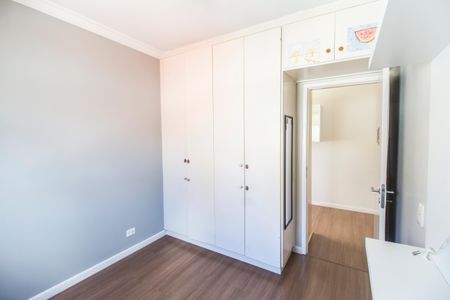 Casa de condomínio à venda com 190m², 3 quartos e 5 vagas Casa de condomínio à venda com 190m², 3 quartos e 5 vagasQuarto 2