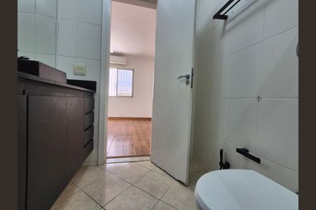 Apartamento à venda com 85m², 2 quartos e 1 vagaBanheiro suite 