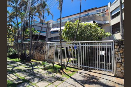 Apartamento à venda com 85m², 2 quartos e 1 vagaFachada