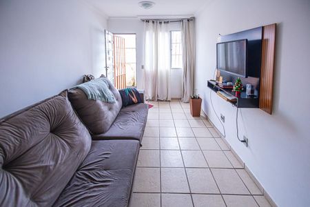 sala de apartamento para alugar com 2 quartos, 75m² em Juliana, Belo Horizonte