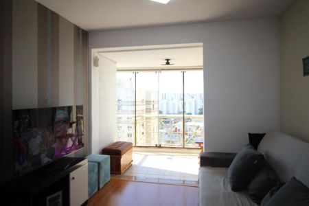 Apartamento à venda com 72m², 2 quartos e 1 vagaSala