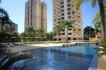 Apartamento à venda com 72m², 2 quartos e 1 vagaÁrea comum - Piscina