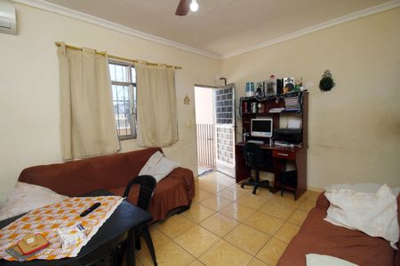 Sala de casa à venda com 2 quartos, 82m² em Irajá, Rio de Janeiro