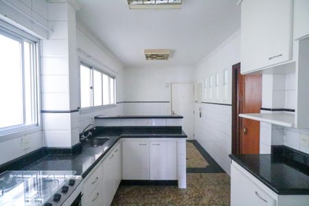 Apartamento à venda com 124m², 3 quartos e 1 vagaCozinha 