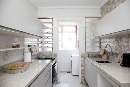 Apartamento à venda com 75m², 2 quartos e 1 vagaCozinha