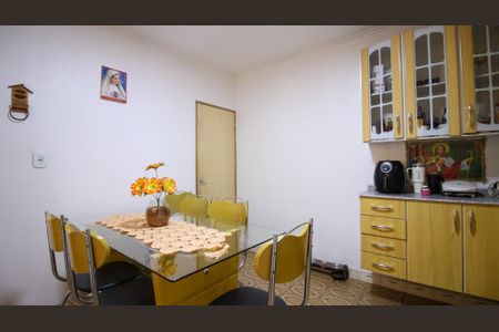 Casa à venda com 200m², 3 quartos e 2 vagas