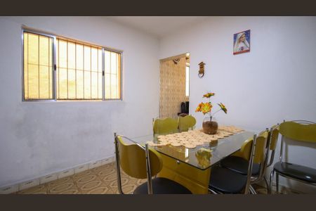 Casa à venda com 200m², 3 quartos e 2 vagas