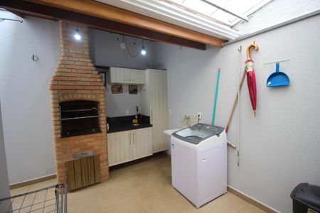 Casa para alugar com 130m², 3 quartos e 1 vagaÁrea de Serviço