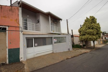 Casa para alugar com 130m², 3 quartos e 1 vagaFachada