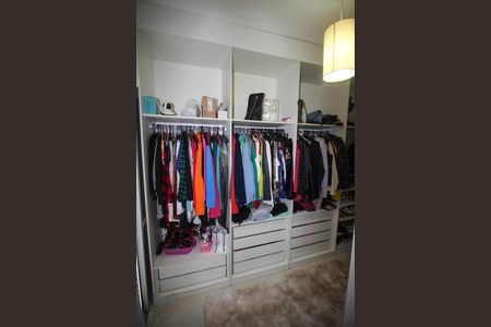 Casa para alugar com 130m², 3 quartos e 1 vagaQuarto