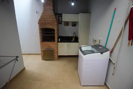 Casa para alugar com 130m², 3 quartos e 1 vagaÁrea de Serviço