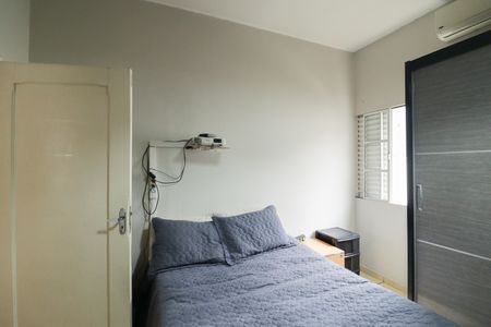 Casa à venda com 396m², 5 quartos e 8 vagasQuarto 3