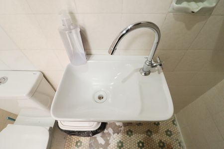 Casa à venda com 396m², 5 quartos e 8 vagasÁrea de Serviço e Banheiro de Serviço