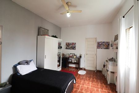 Casa à venda com 396m², 5 quartos e 8 vagasSuíte