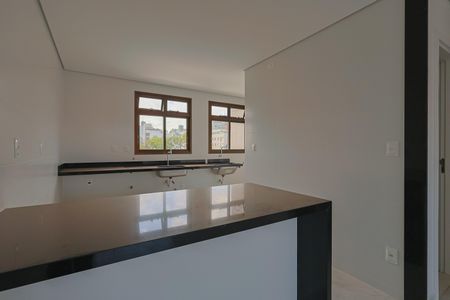 Apartamento à venda com 83m², 3 quartos e 2 vagasCozinha e Área de Serviço