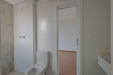 Apartamento à venda com 83m², 3 quartos e 2 vagasBanheiro dos Quartos 2 e 3