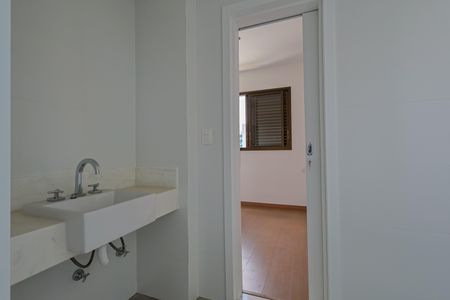 Apartamento à venda com 83m², 3 quartos e 2 vagasBanheiro dos Quartos 2 e 3