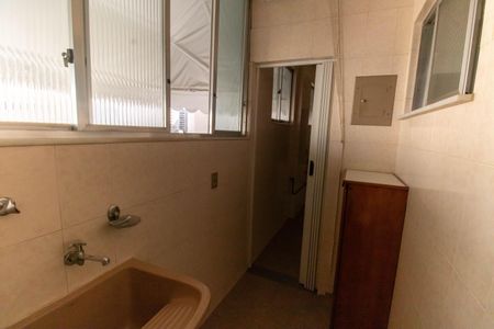 Apartamento à venda com 106m², 2 quartos e sem vaga Apartamento à venda com 106m², 2 quartos e sem vagaÁrea de Serviço