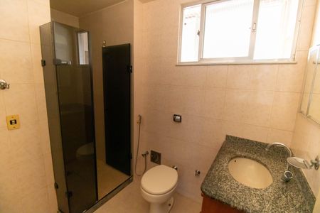 Apartamento à venda com 106m², 2 quartos e sem vaga Apartamento à venda com 106m², 2 quartos e sem vagaBanheiro