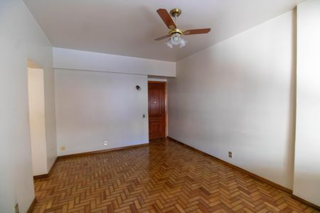 Apartamento à venda com 106m², 2 quartos e sem vaga Apartamento à venda com 106m², 2 quartos e sem vagaSala