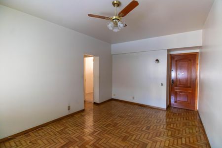 Apartamento à venda com 106m², 2 quartos e sem vaga Apartamento à venda com 106m², 2 quartos e sem vagaSala