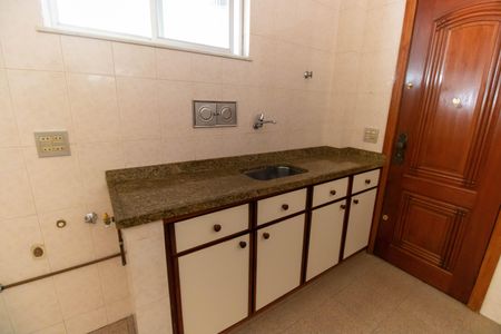 Apartamento à venda com 106m², 2 quartos e sem vaga Apartamento à venda com 106m², 2 quartos e sem vagaCozinha