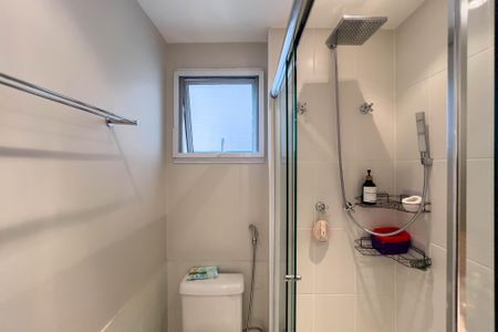 Apartamento à venda com 140m², 3 quartos e 2 vagasBanheiro do quarto 2