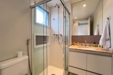 Apartamento à venda com 140m², 3 quartos e 2 vagasBanheiro do quarto 3