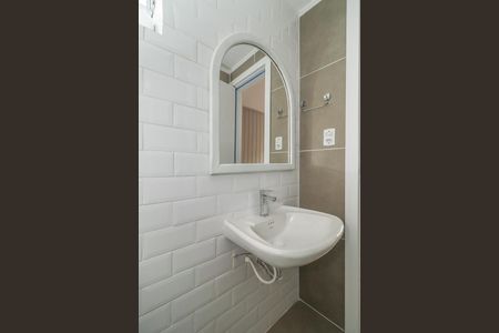 Banheiro da Suíte de apartamento para alugar com 1 quarto, 30m² em Protásio Alves, Porto Alegre