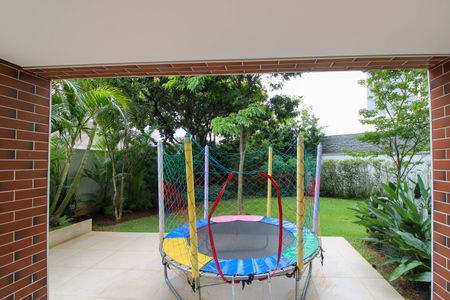 Apartamento à venda com 75m², 3 quartos e 2 vagasÁrea comum - Playground