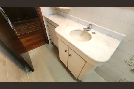 Apartamento para alugar com 111m², 2 quartos e 1 vagaBanheiro da Suíte