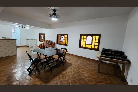 Apartamento para alugar com 111m², 2 quartos e 1 vagaÁrea comum - Salão de festas