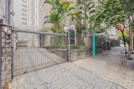 Apartamento para alugar com 112m², 3 quartos e 1 vaga Apartamento para alugar com 112m², 3 quartos e 1 vagaFachada