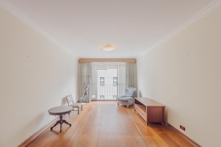 Apartamento para alugar com 112m², 3 quartos e 1 vaga Apartamento para alugar com 112m², 3 quartos e 1 vagaSala