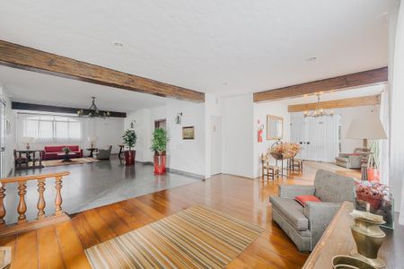 Apartamento para alugar com 112m², 3 quartos e 1 vaga Apartamento para alugar com 112m², 3 quartos e 1 vagaHall social