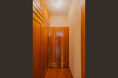 Apartamento para alugar com 112m², 3 quartos e 1 vaga Apartamento para alugar com 112m², 3 quartos e 1 vagaCloset da suíte